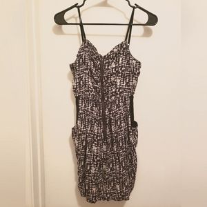 Forever 21 cool unique mini dress black, white, gray w/ pockets Size Small, XS